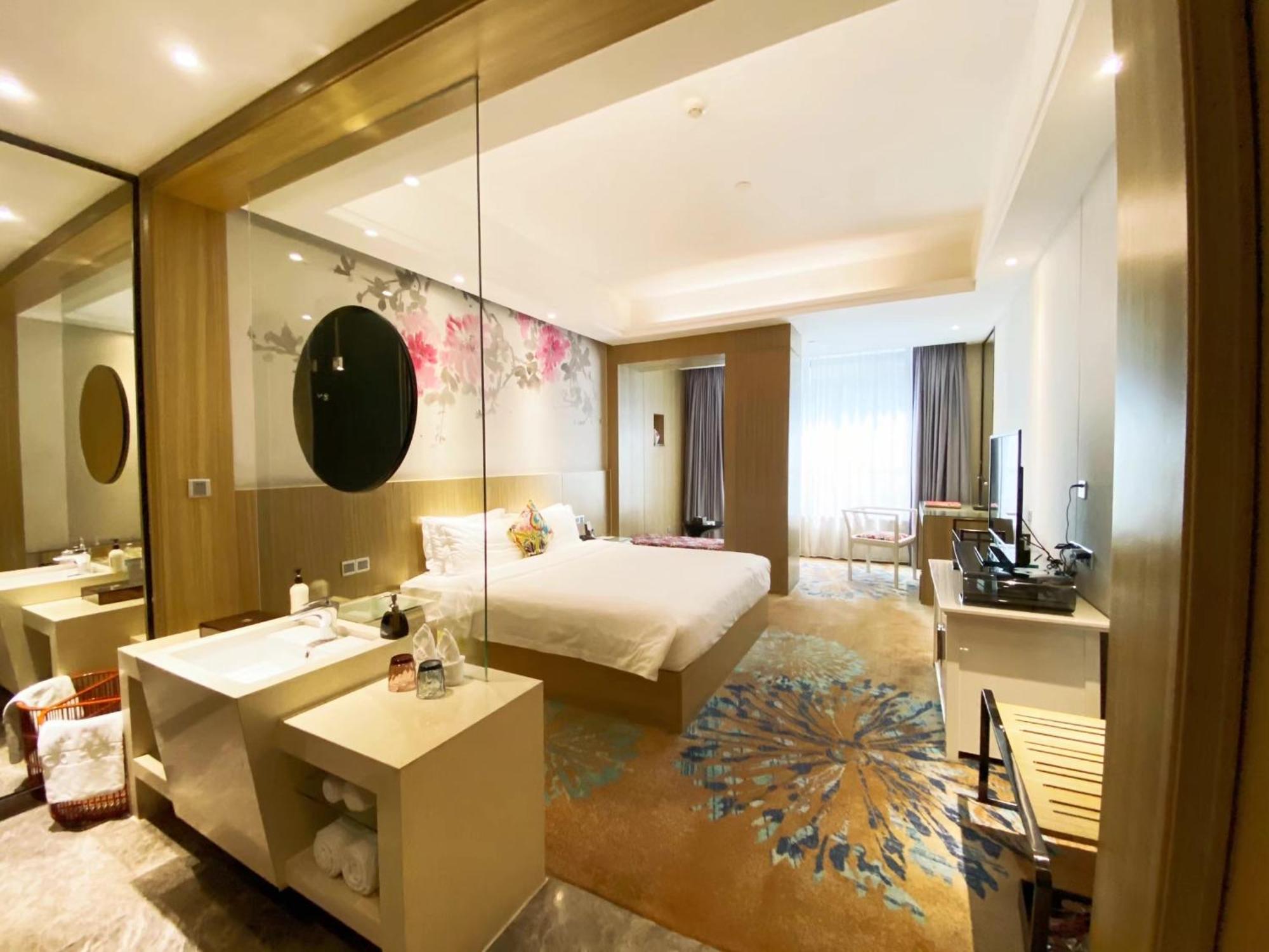 Paco Hotel Tаojin Metro Guangzhou - Free Shuttle Bus For Centen Fair Exteriör bild