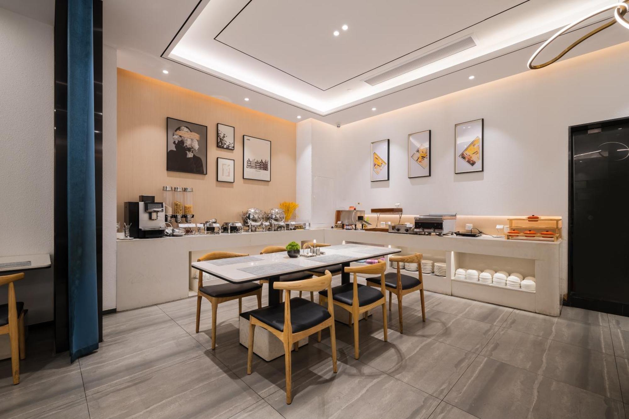 Paco Hotel Tаojin Metro Guangzhou - Free Shuttle Bus For Centen Fair Exteriör bild