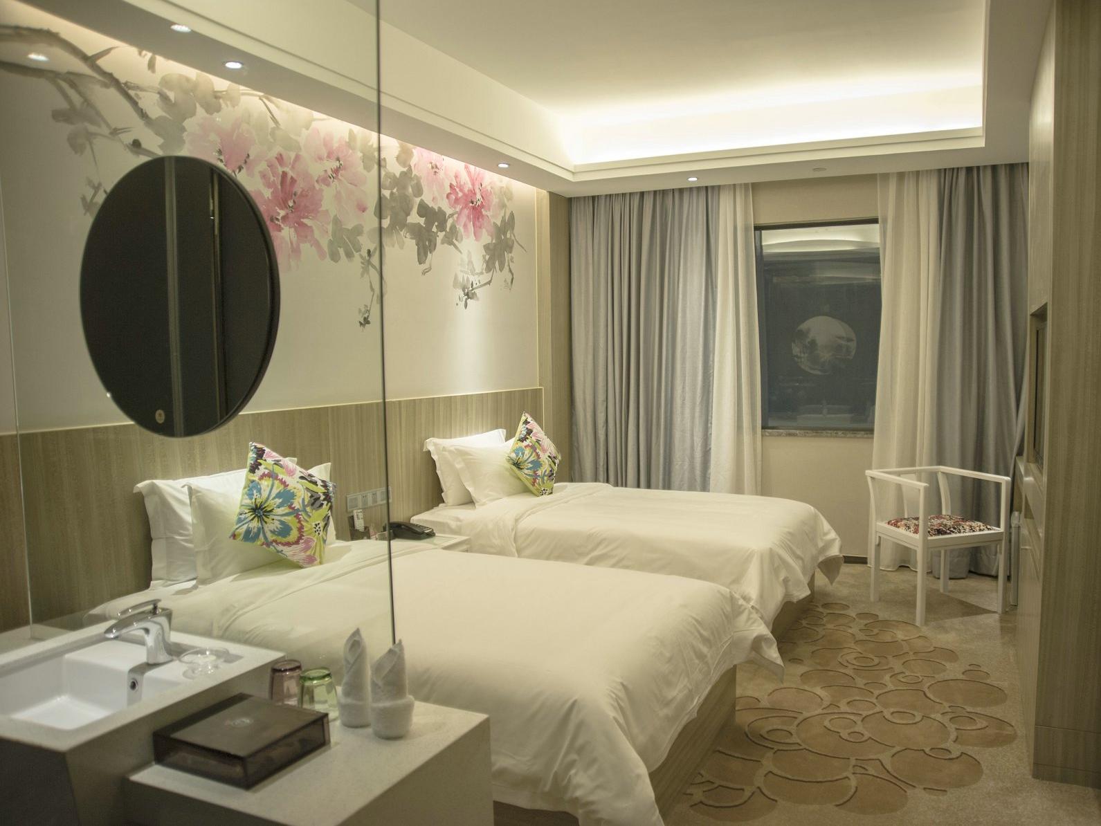 Paco Hotel Tаojin Metro Guangzhou - Free Shuttle Bus For Centen Fair Exteriör bild