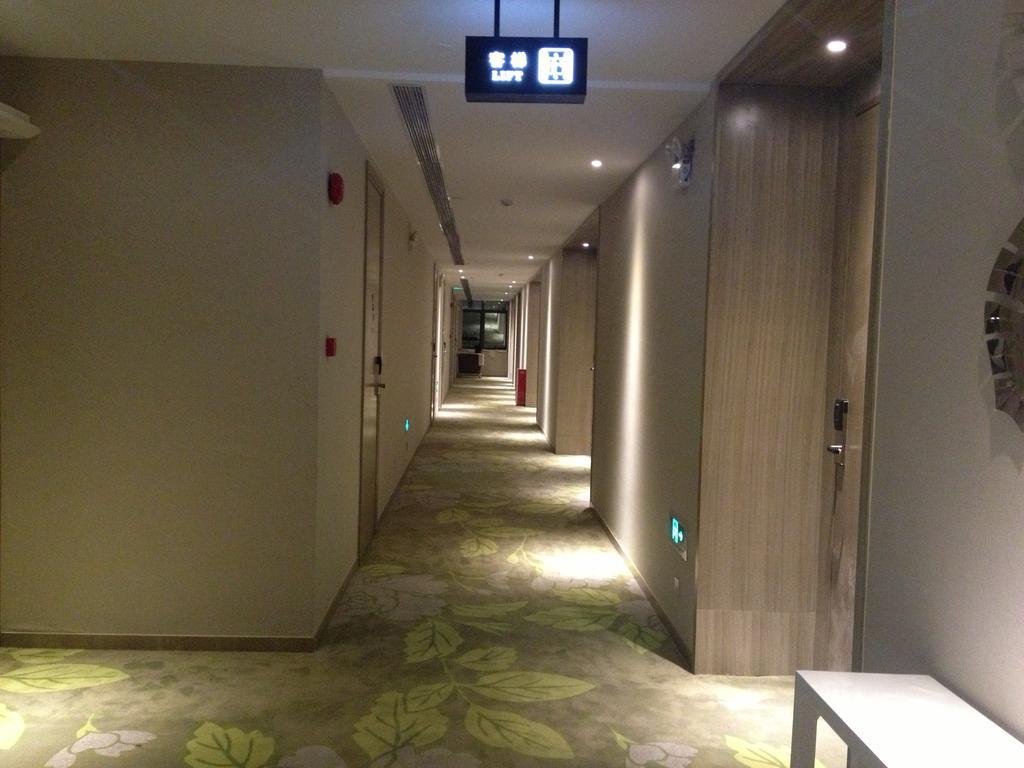 Paco Hotel Tаojin Metro Guangzhou - Free Shuttle Bus For Centen Fair Exteriör bild