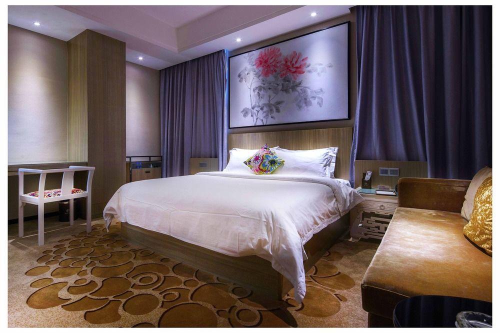 Paco Hotel Tаojin Metro Guangzhou - Free Shuttle Bus For Centen Fair Exteriör bild