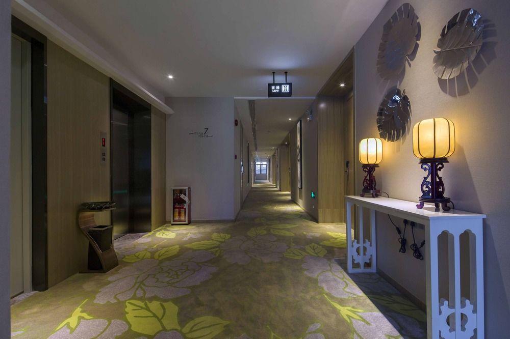 Paco Hotel Tаojin Metro Guangzhou - Free Shuttle Bus For Centen Fair Exteriör bild