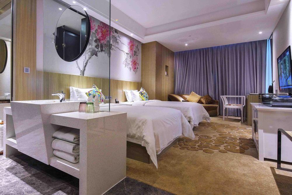 Paco Hotel Tаojin Metro Guangzhou - Free Shuttle Bus For Centen Fair Exteriör bild