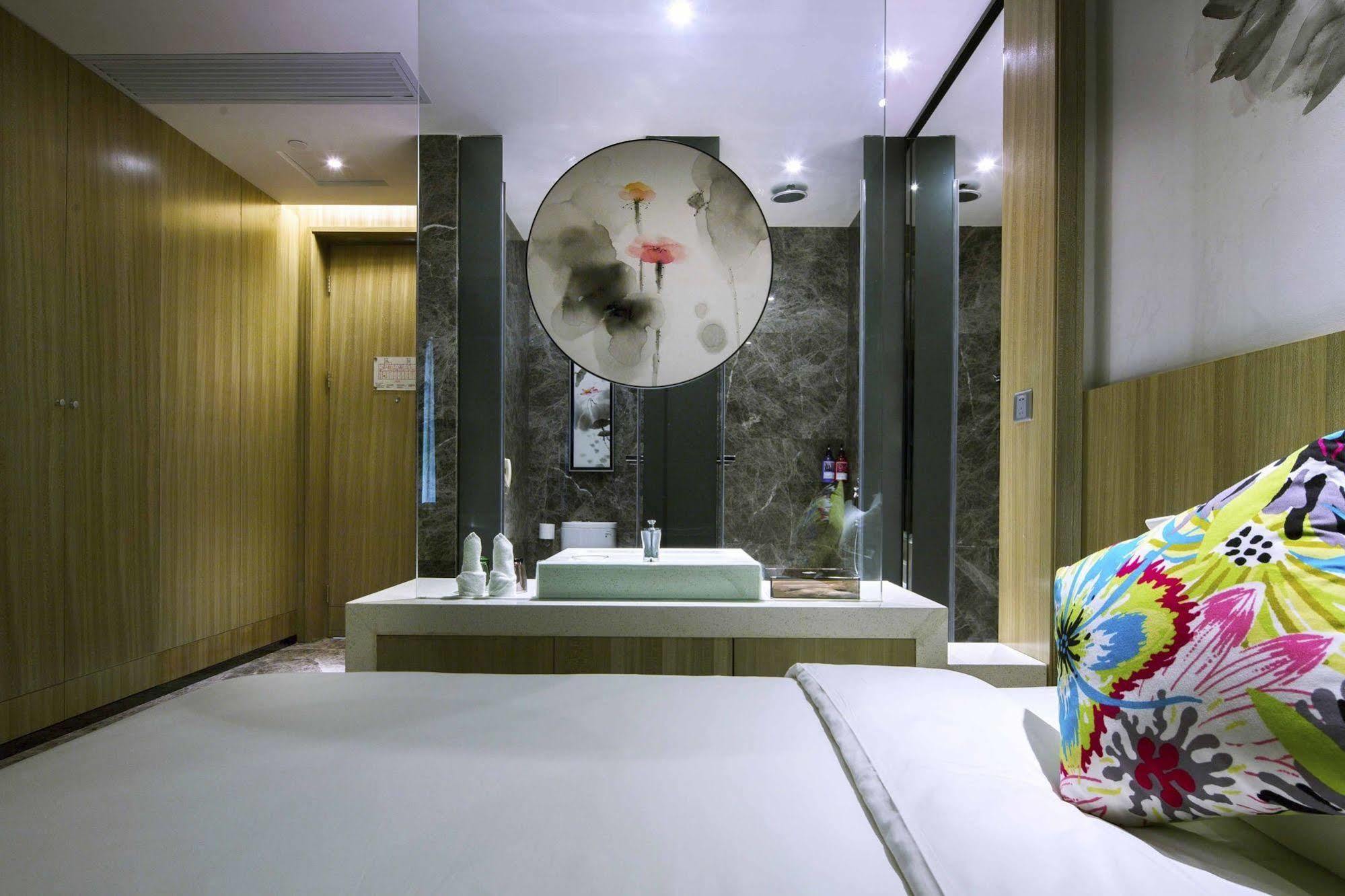 Paco Hotel Tаojin Metro Guangzhou - Free Shuttle Bus For Centen Fair Exteriör bild