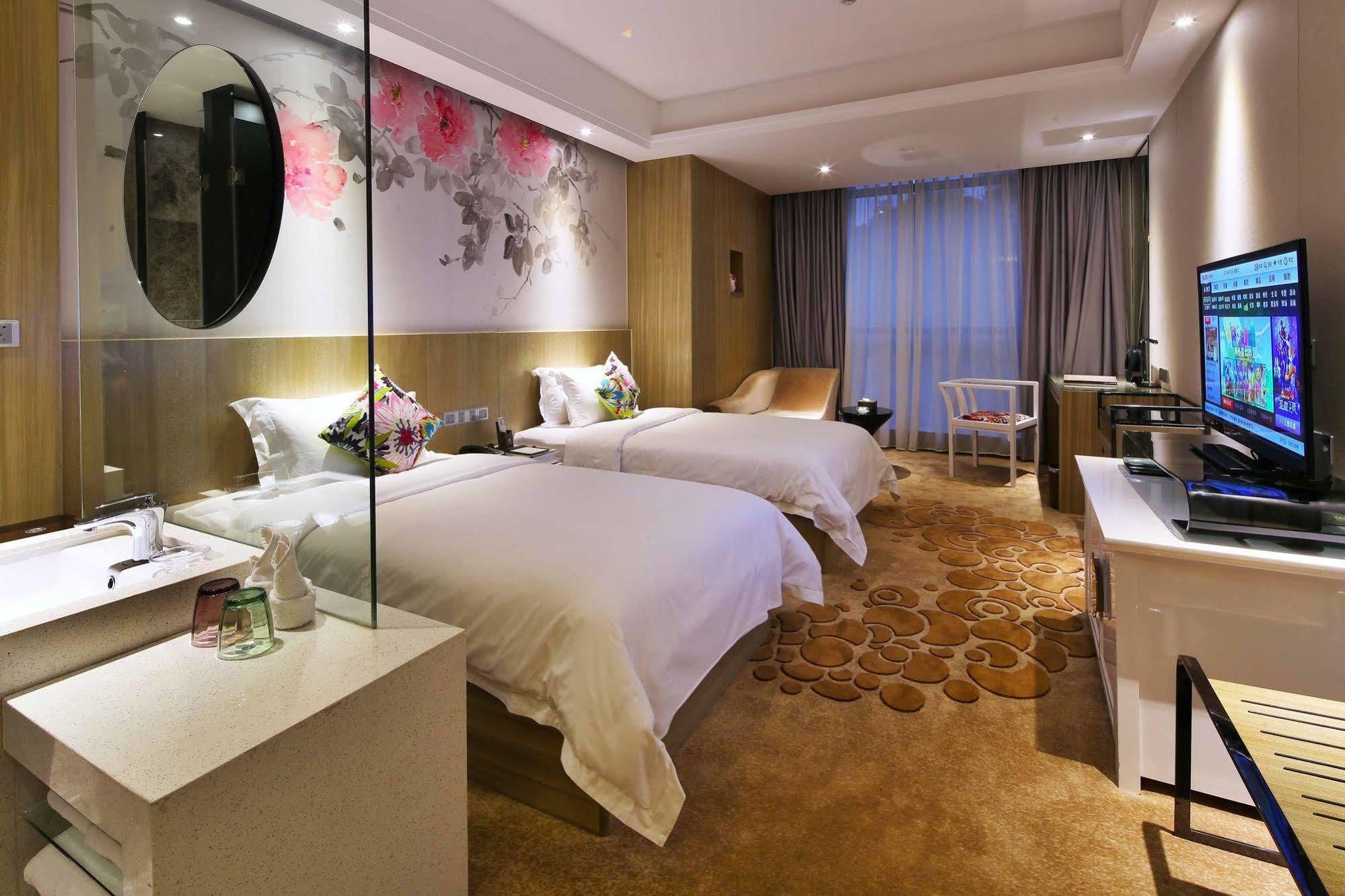 Paco Hotel Tаojin Metro Guangzhou - Free Shuttle Bus For Centen Fair Exteriör bild